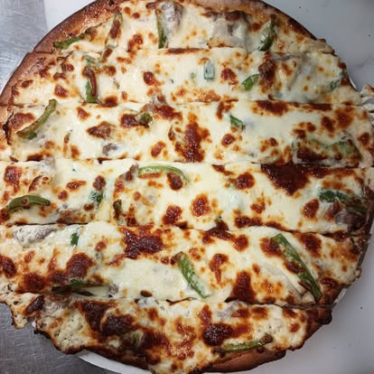 Homemade pizza from Murry's Place